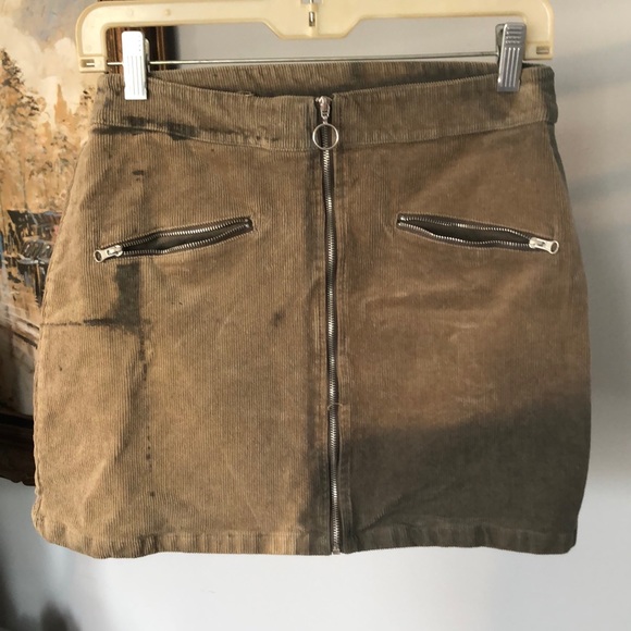 Rue 21 severely sun bleached corduroy tan & green zipper pockets SM mini skirt - Picture 1 of 3